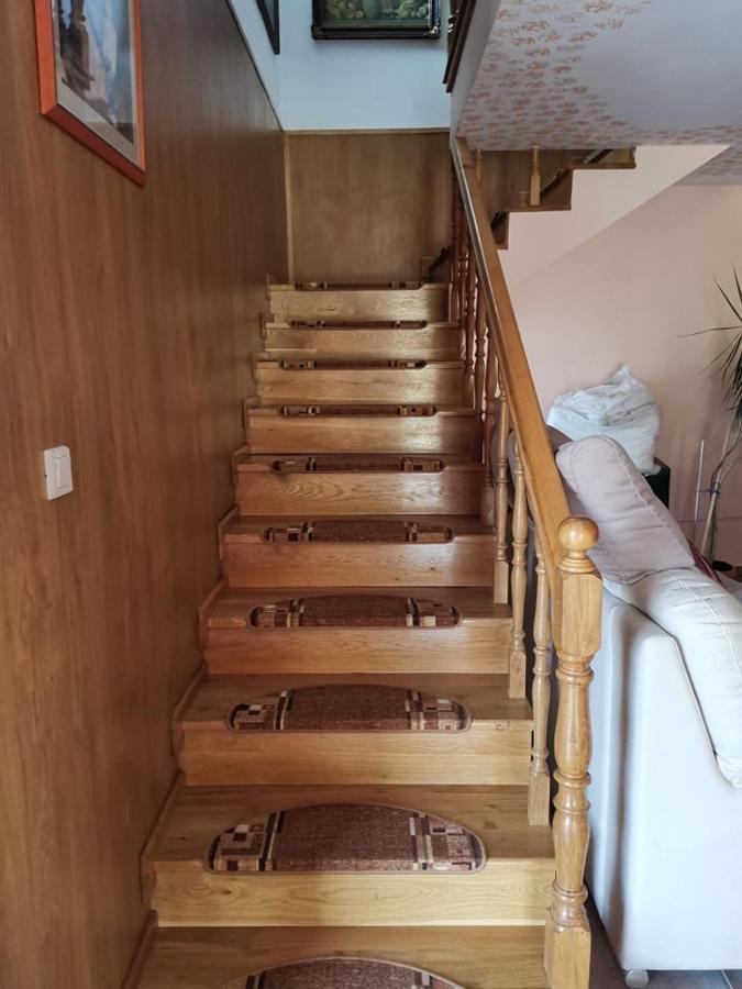 Stars Livezeni Hotel Ivanesti Exterior photo
